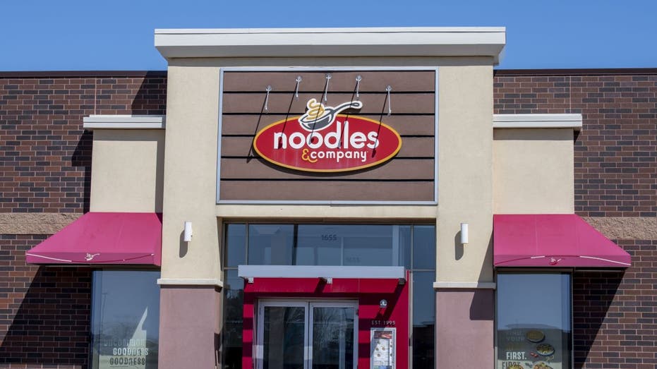 Noodles and Company exteriors